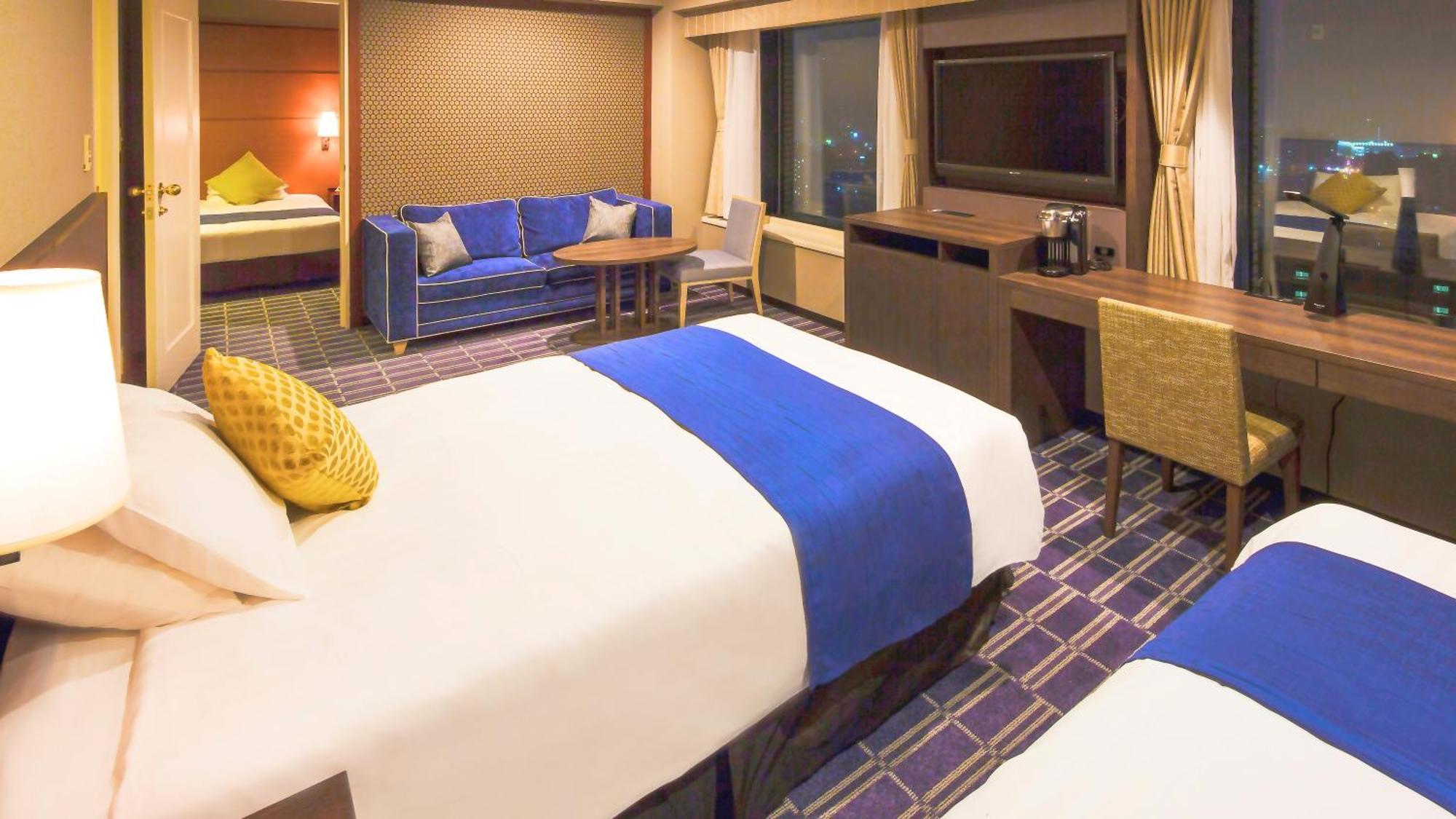 Premier Hotel Nakajima Park Сапоро Екстериор снимка A suite on board
